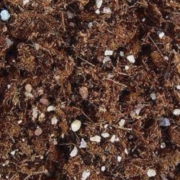 Descubre la calidad de tierras, sustratos y complementos de jardinería de Bioland en Lleida